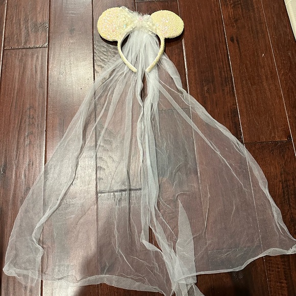 Disney Bride Mickey Ears - Picture 2 of 2